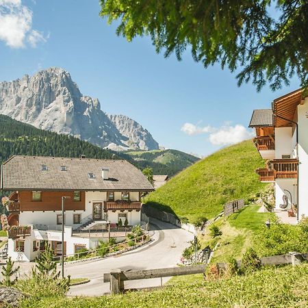 Hotel Daniel Apartments Selva di Val Gardena Exterior foto